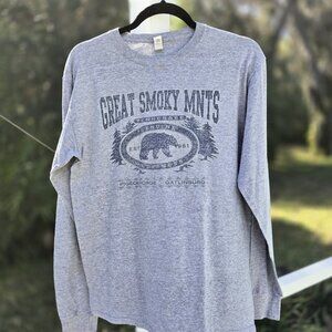 Great Smoky Mountains Long Sleeve Graphic T-Shirt - Gray - Size Medium